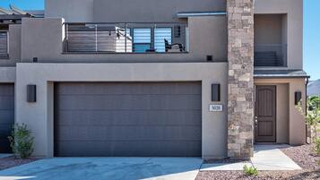 Hus, flere senger, fjellutsikt (I Could Live Here) | Eksteriør