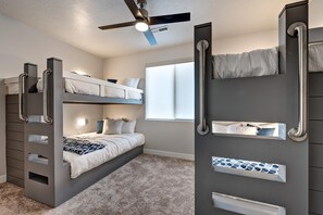 House, Multiple Beds, Mountain View (Villa On The 18th)