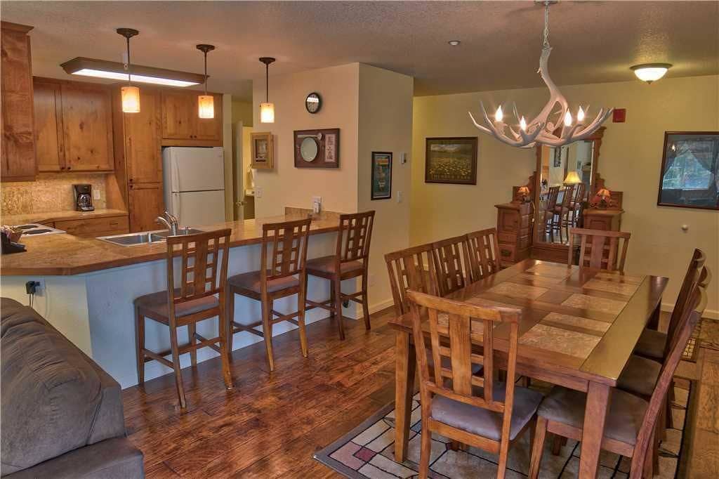 อพาร์ทเมนท์สำหรับครอบครัว, 2 ห้องนอน, เตาผิง | บริการอาหารในห้องพัก