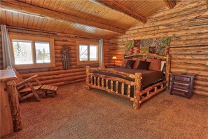 4 bedrooms, iron/ironing board, free WiFi, bed sheets - Black Bear Lodge Holiday Home 4 (Breckenridge)