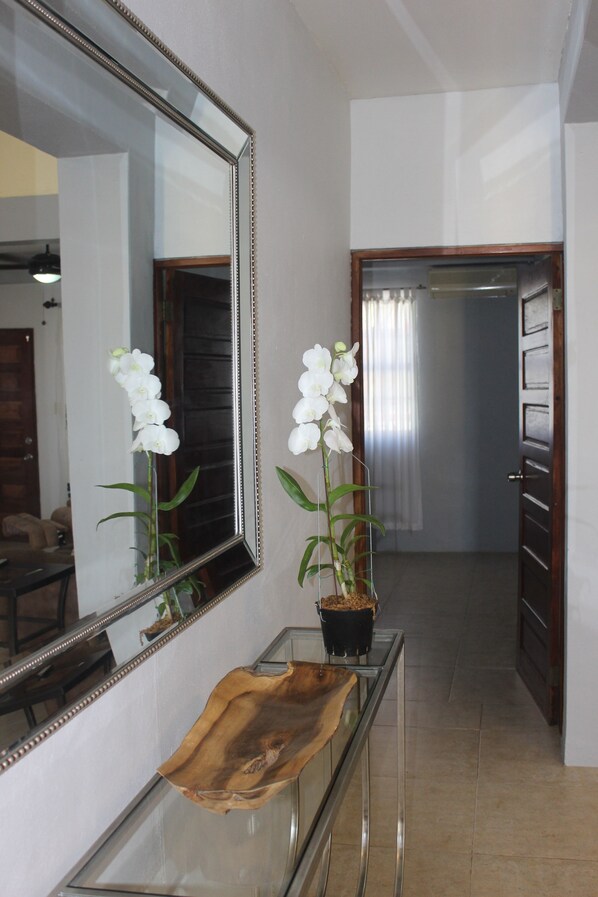 Interior detail - Ladyville 2Bed 2Bath (Ladyville)