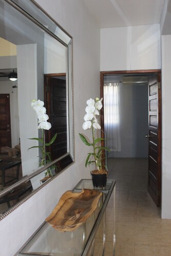 Ladyville 2Bed 2Bath