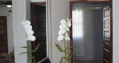 Ladyville 2Bed 2Bath