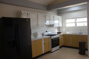 Interior detail - Ladyville 2Bed 2Bath (Ladyville)