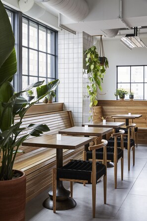 2 restauranter, lunsj og brunsj serveres, meksikanske retter