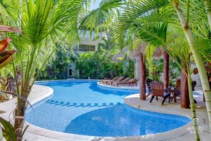 Outdoor pool, sun loungers