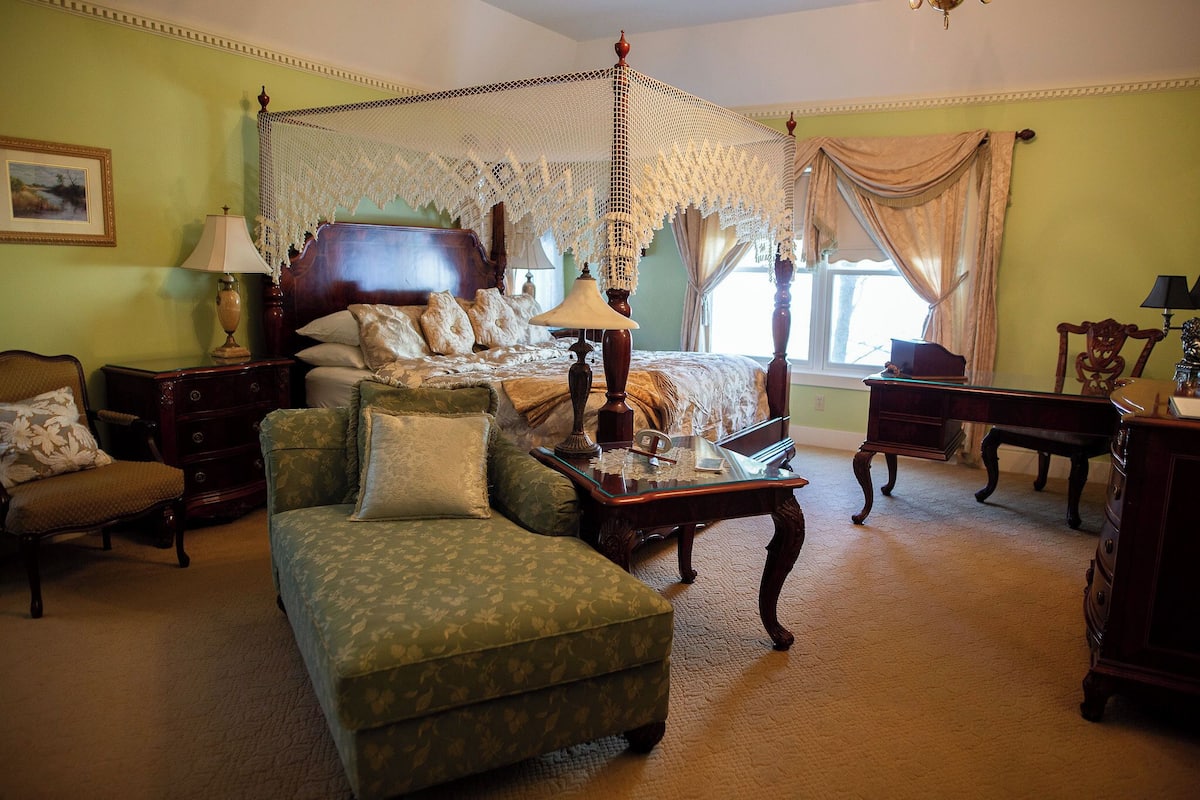 Hypo-allergenic bedding, individually decorated, individually furnished