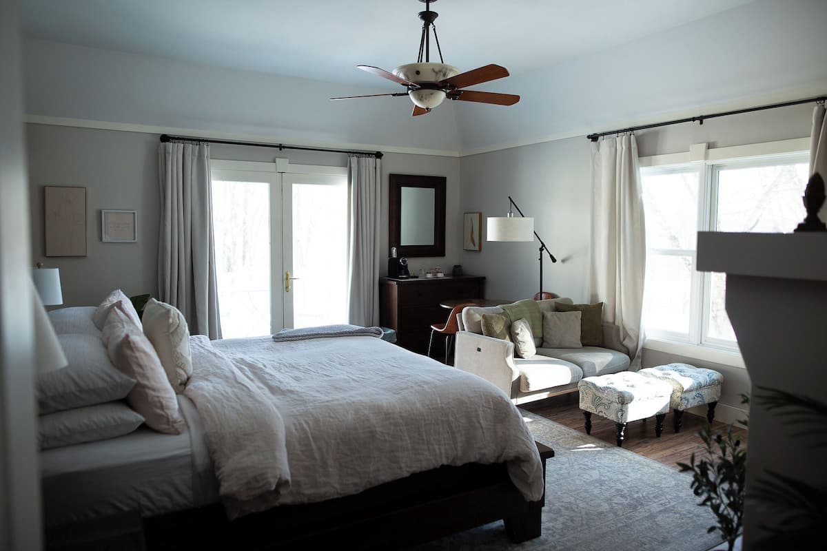 Hypo-allergenic bedding, individually decorated, individually furnished