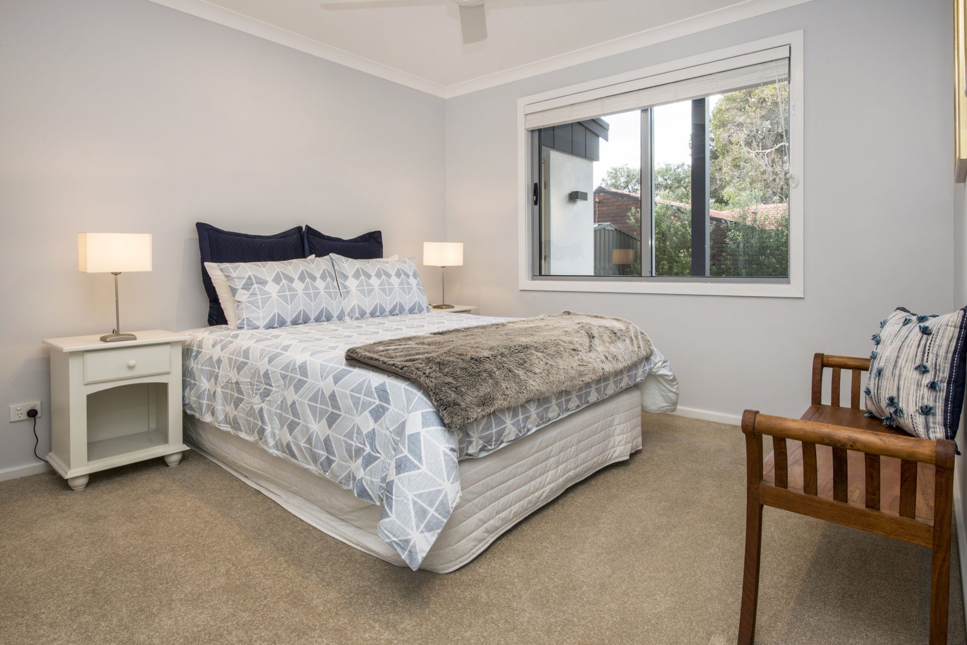 Superb Dual Keyed Home with Stunning Ocean Views just 300 Metres to Beach — image 17