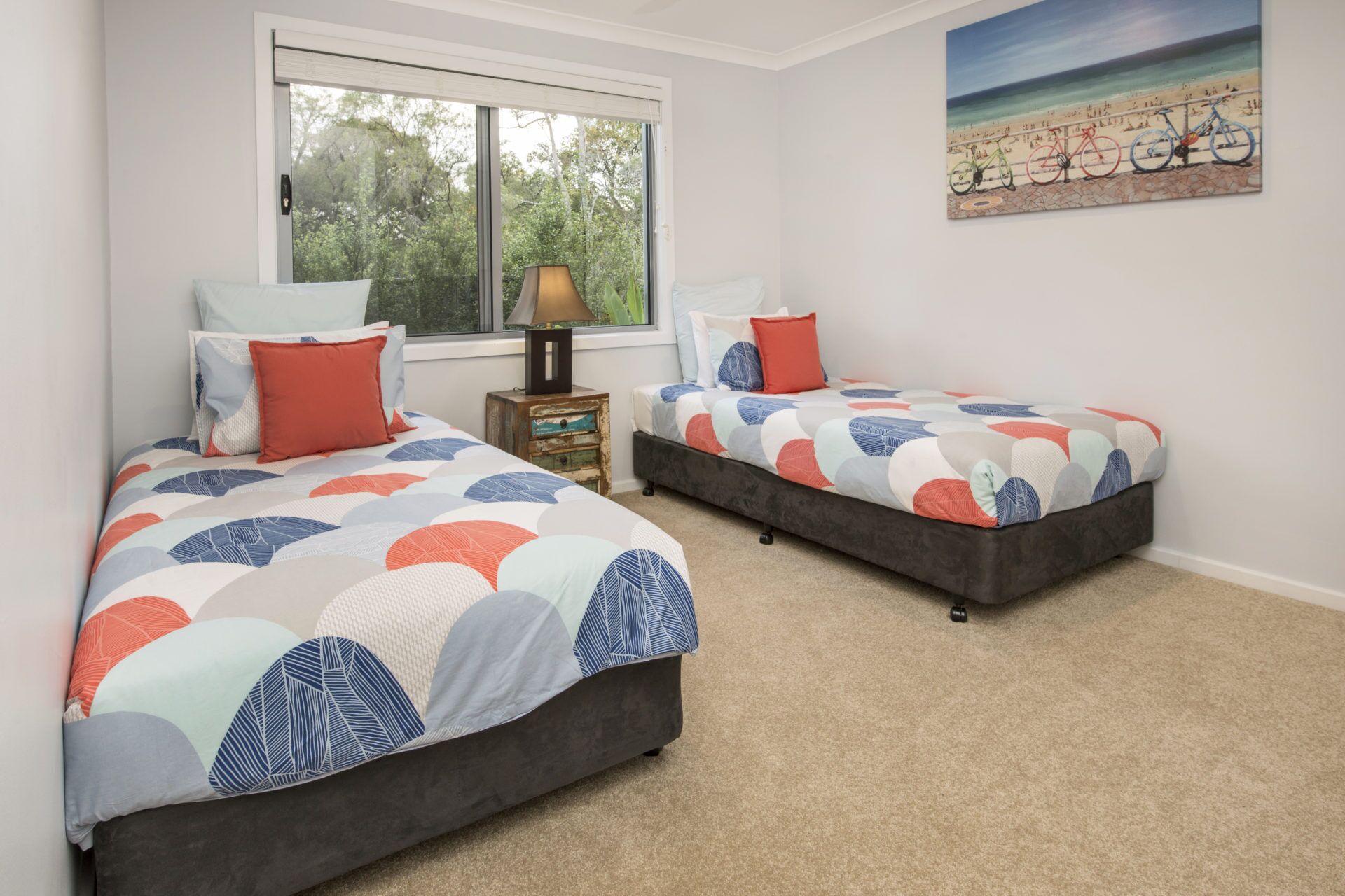 Superb Dual Keyed Home with Stunning Ocean Views just 300 Metres to Beach — image 16