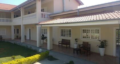 COUNTRY HOUSE (10 suites) W/AR, POOL, ETC.