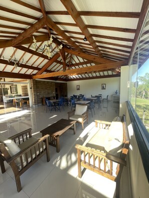 Interior - COUNTRY HOUSE (10 suites) W/AR, POOL, ETC. (Boituva)