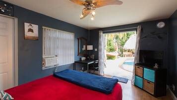 1 bedroom, desk, iron/ironing board, free WiFi