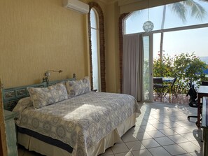 2 habitaciones, escritorio, wifi y ropa de cama 