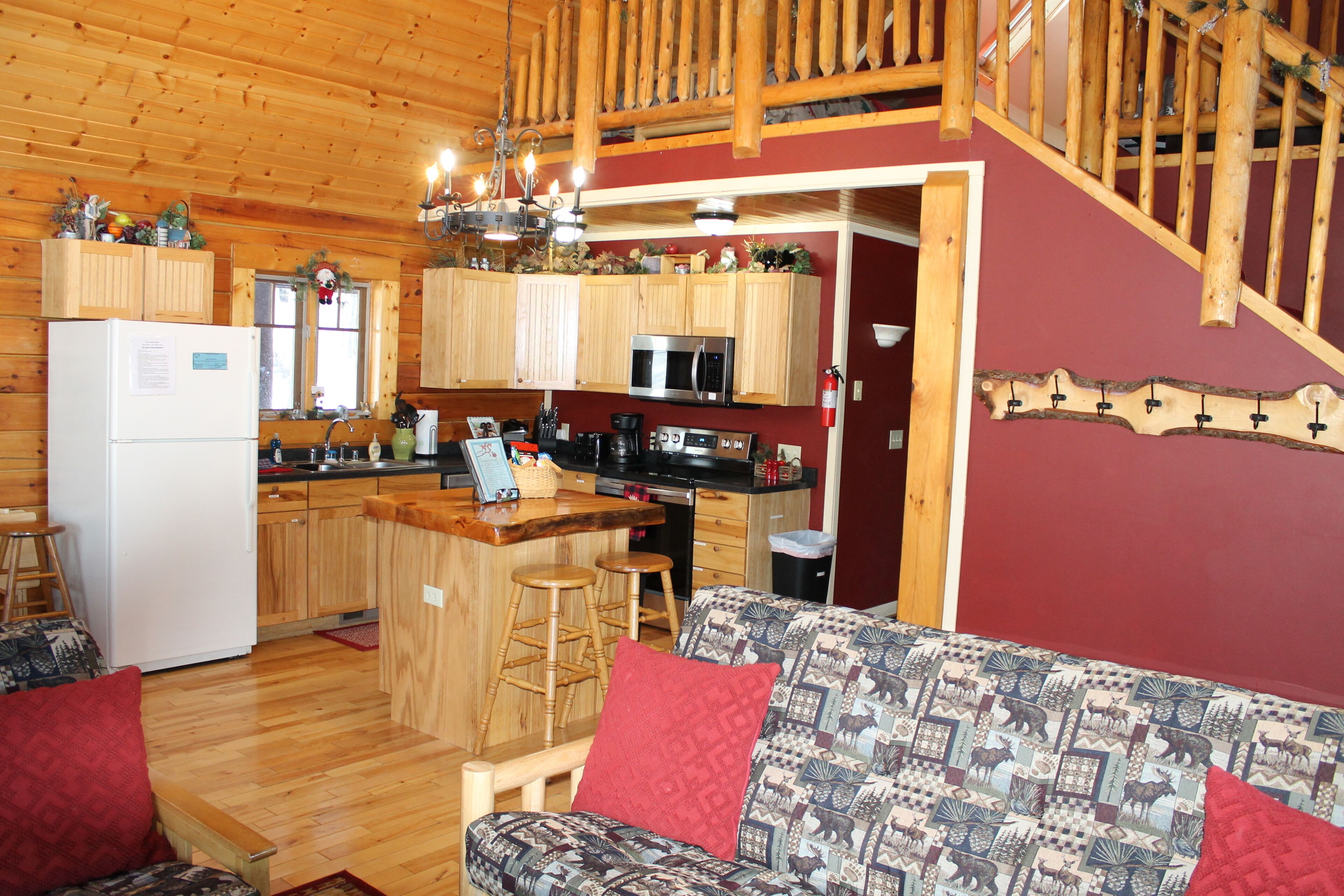 Smart TV, fireplace, DVD player, books