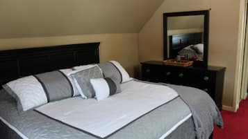 4 bedrooms, iron/ironing board, free WiFi, bed sheets
