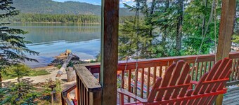 Lac Wenatchee Getaway - Lakefront Weekend Hideout
