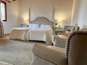 7 bedrooms, iron/ironing board, WiFi, bed sheets - Cottage `Ca'n Bili` (Manacor)
