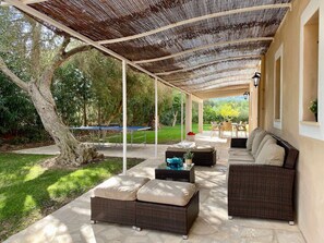 Outdoor dining - Cottage `Ca'n Bili` (Manacor)