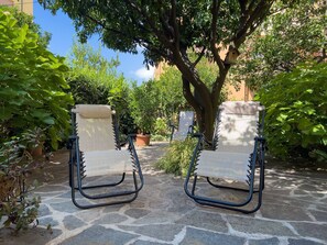 Terrace/patio - Casa Mary - For 4 people, in centre, 5 minutes from beach and station to Cinque Terre (Levanto)