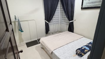 4 bedrooms, Egyptian cotton sheets, premium bedding, down duvets
