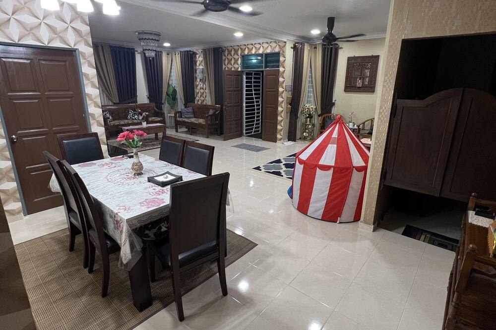 RizQin Homestay Bachok