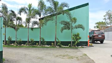 Parkir mandiri gratis
