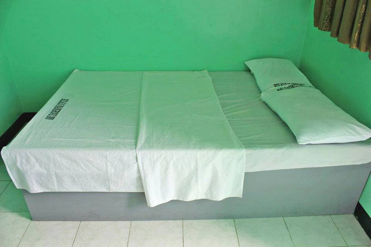 Standard Room | Desk, WiFi (free)