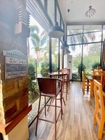 Free daily cooked-to-order breakfast