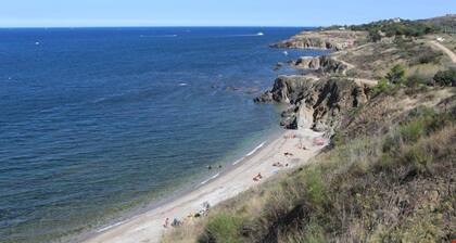 Appartement confort avec balcon / terrasse, proche plage 300m