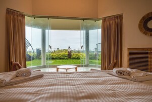 Premium Villa | 1 bedroom, blackout drapes, bed sheets