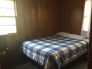 2 bedrooms, Internet, bed sheets