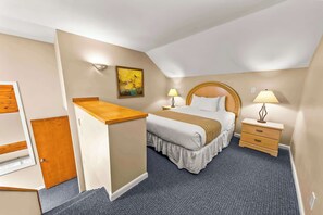 2 makuuhuonetta, silitysrauta/-lauta, vauvan matkasänky, ilmainen Wi-Fi