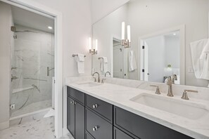 Shower, hair dryer, towels - Wildflower Townhome - 2 Master Suites - Deer Valley Skiing (Park City)