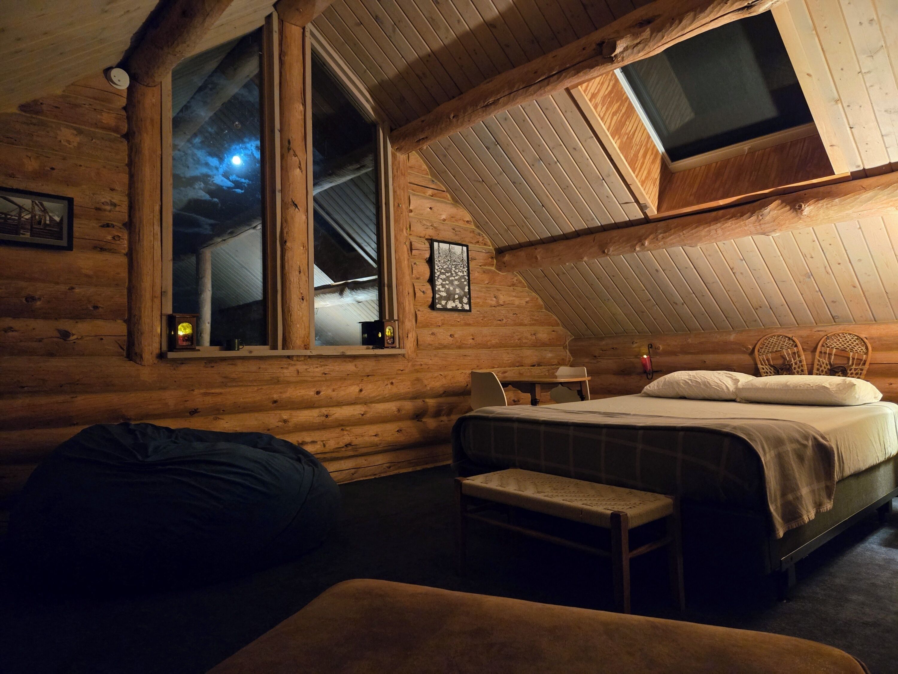 4 chambres, bureau, Wi-Fi gratuit, draps fournis