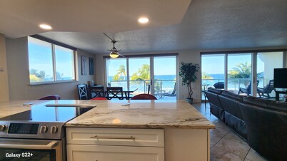 Beachfront! Direct Ocean! as Close as You Can Get to Dfb Pier!