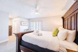 6 habitaciones, escritorio, tabla de planchar con plancha y wifi 