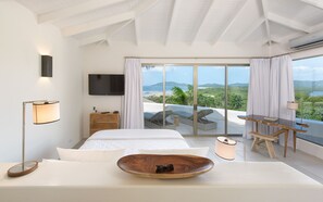 5 bedrooms, in-room safe, desk, iron/ironing board