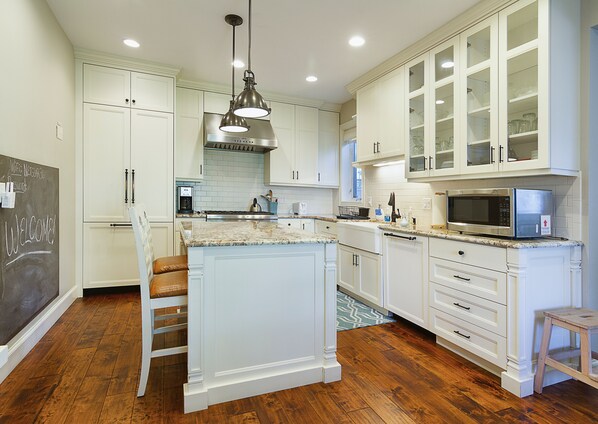 Fridge, microwave, oven, stovetop - Beautiful Historic Home in the Avenues (Salt Lake City)