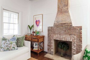 TV, fireplace, offices