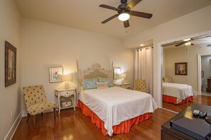 3 bedrooms, in-room safe, iron/ironing board, travel crib