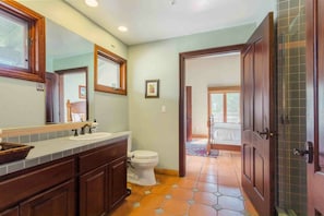 Shower - Entire home in Fallbrook, California, United States (Fallbrook)