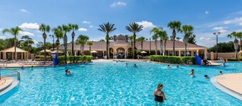 LUXURY VILLA! 6BR Windsor Hills, Private Pool/Spa, Game Room, Gated, Near Disney