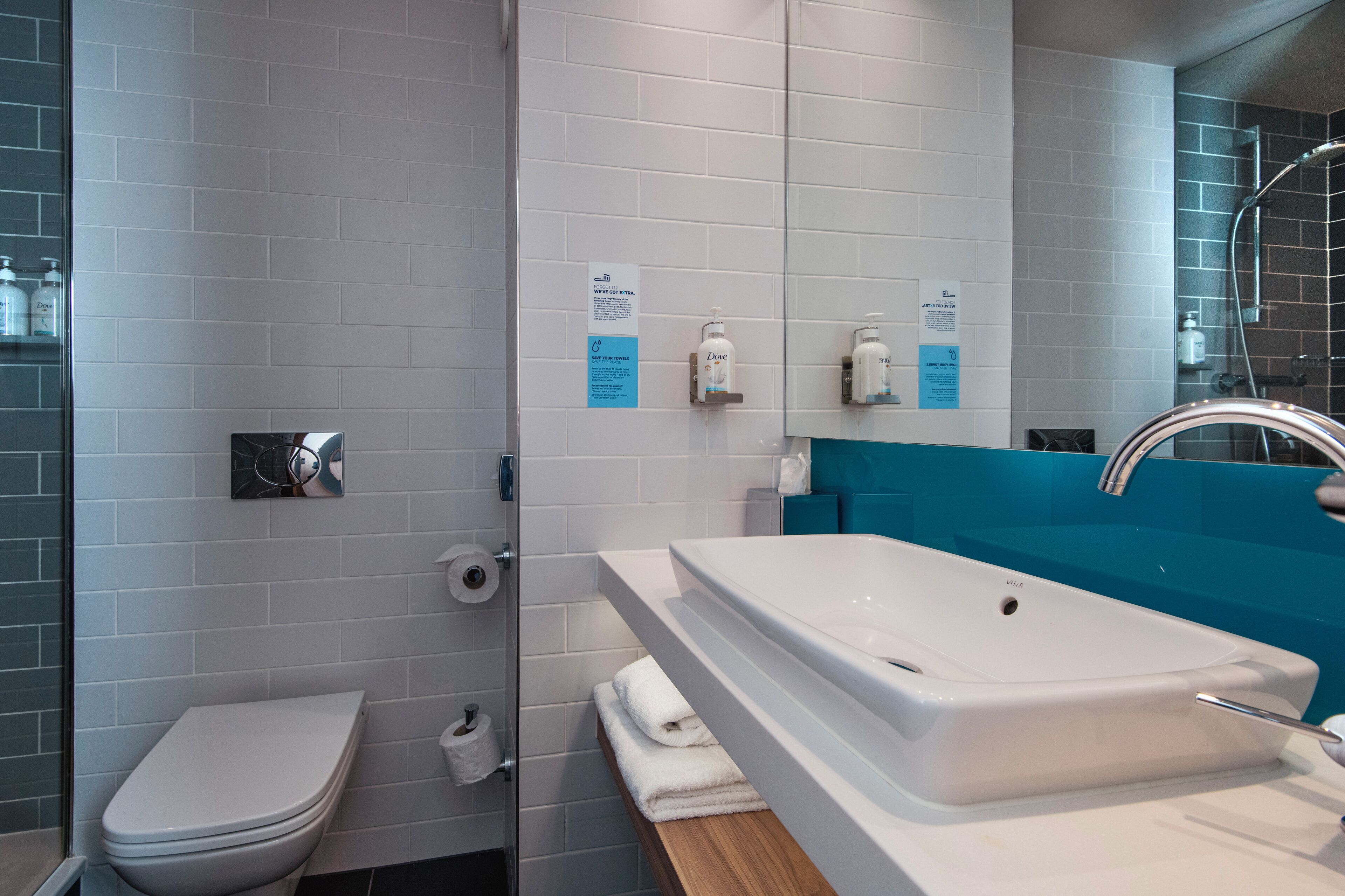 shower, free toiletries, hair dryer, towels