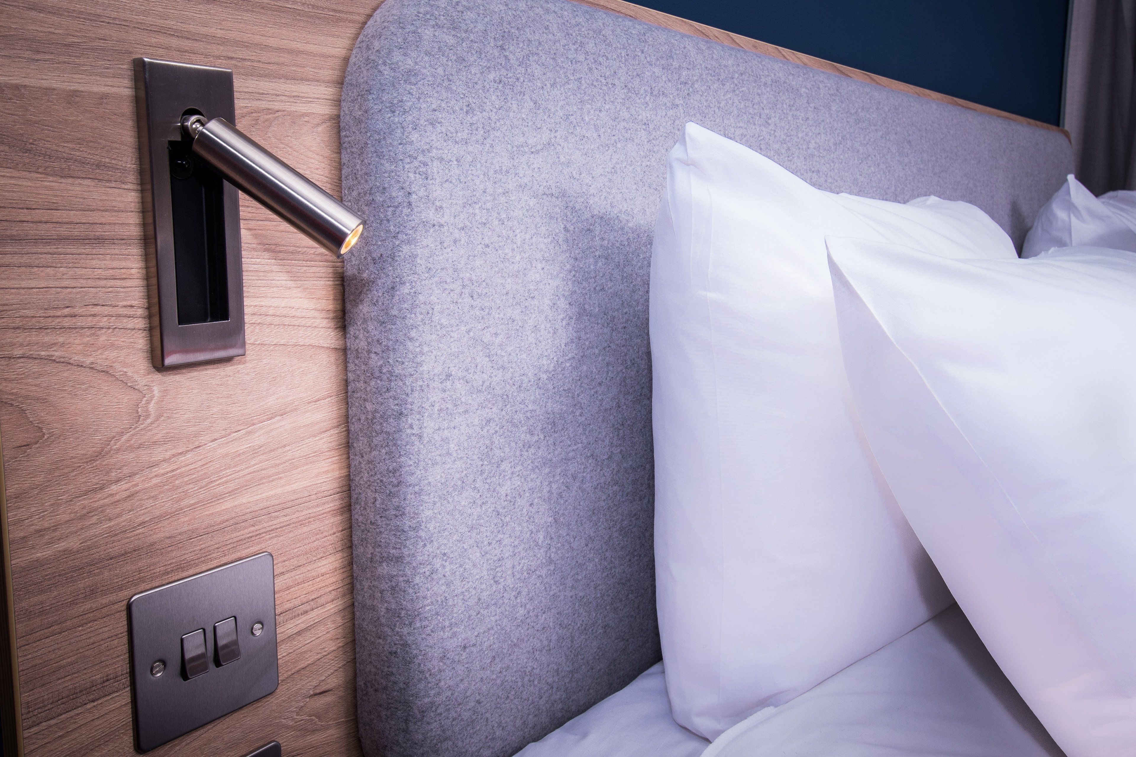 Chambre, 1 lit double, accessible aux personnes à mobilité réduite (with Free Hot Breakfast) | Bureau, espace de travail pour ordinateurs portables