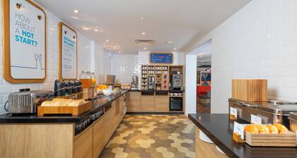 Holiday Inn Express Exeter - City Centre by IHG