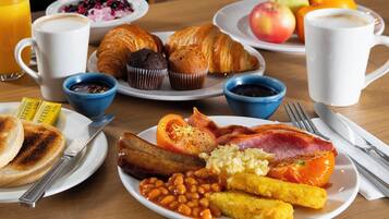 Petit déjeuner buffet compris tous les jours