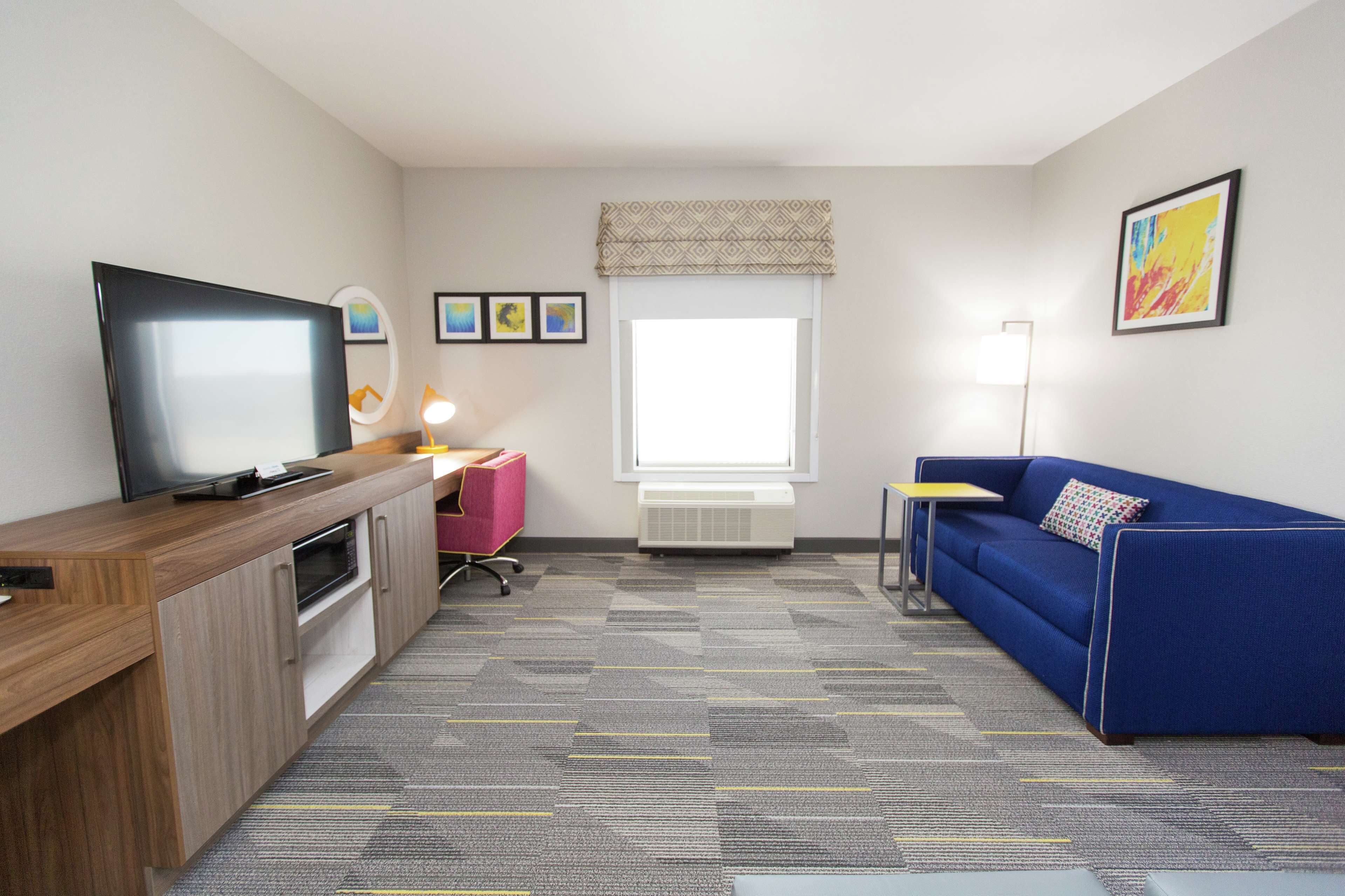 room, 1 king bed, accessible (hearing) | in-room safe, blackout curtains, cots/infant beds, free wifi