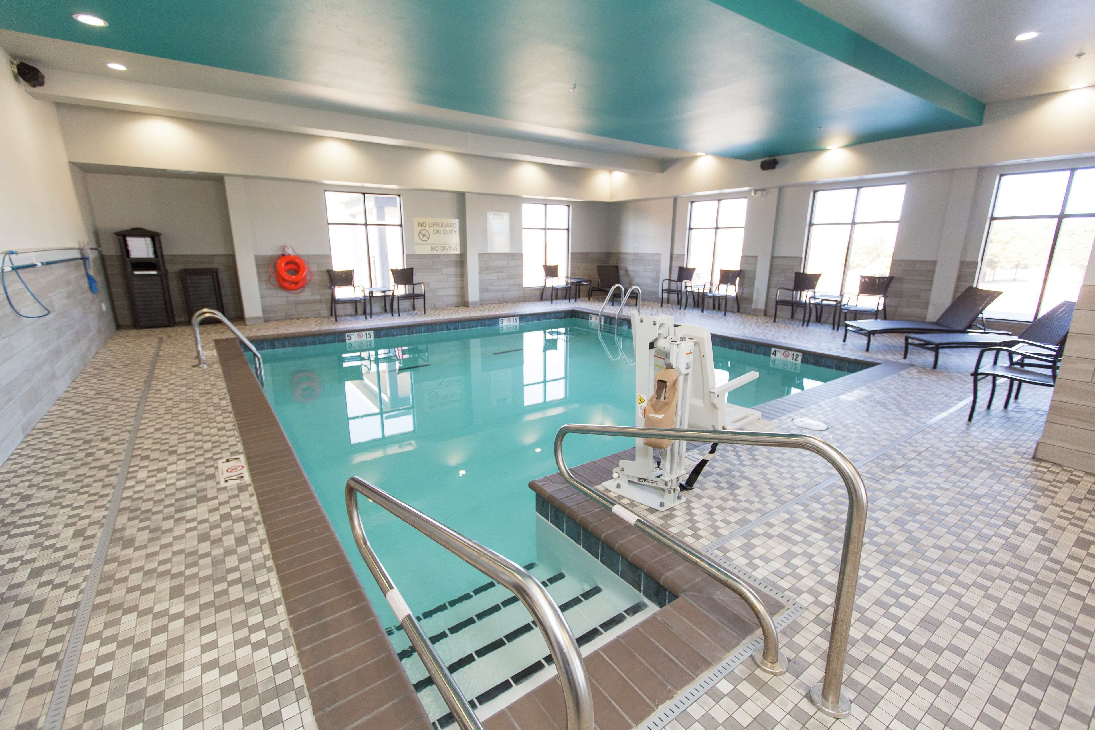 indoor pool, pool loungers