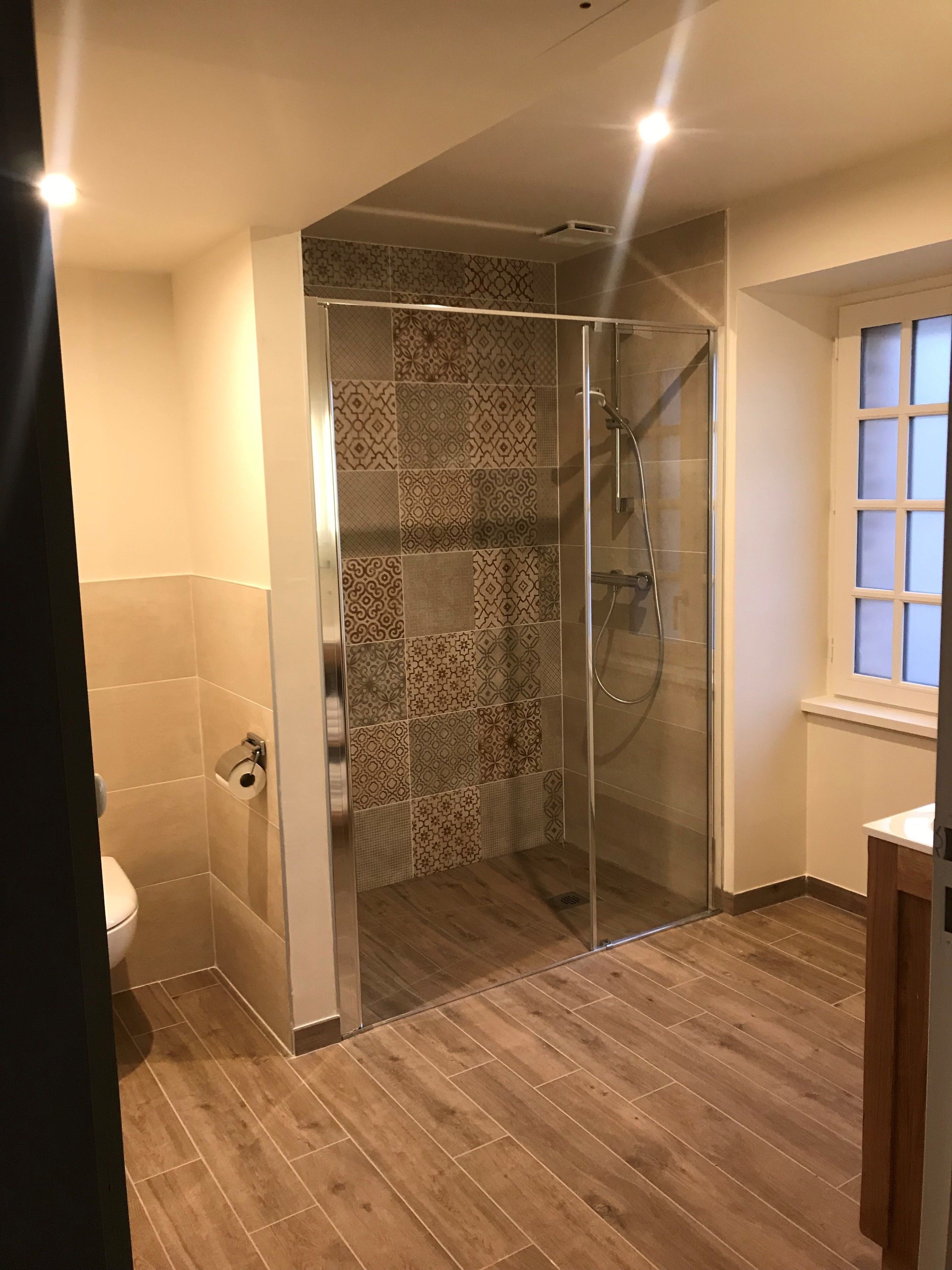 duplex | bathroom | free toiletries, hair dryer, towels